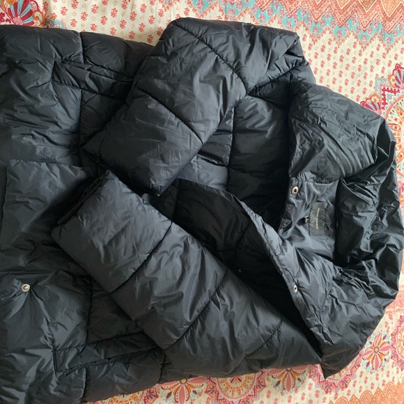 Banana Republic Puffy Jacket - Picture 3 of 5